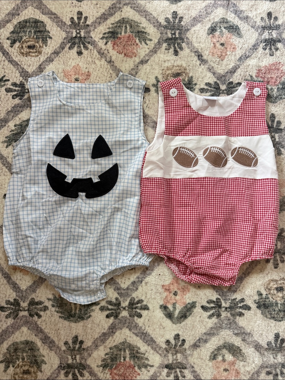 Baby onesies 3/6 months like new